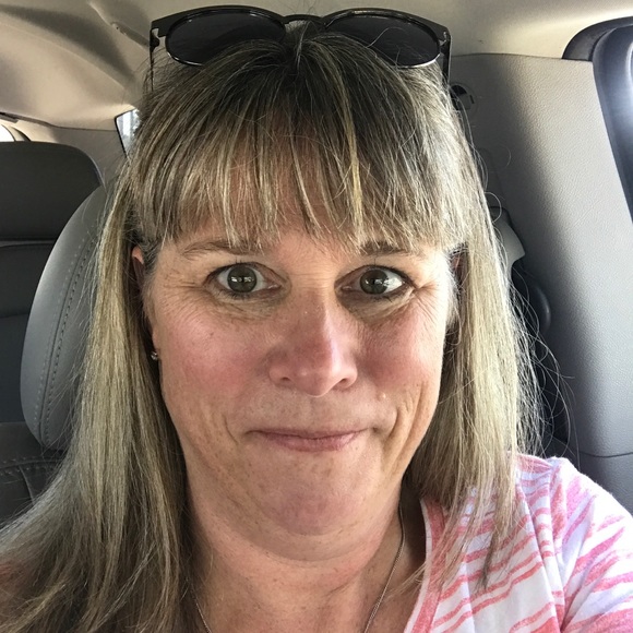 Meet your Posher, Amy - Picture 1 of 1